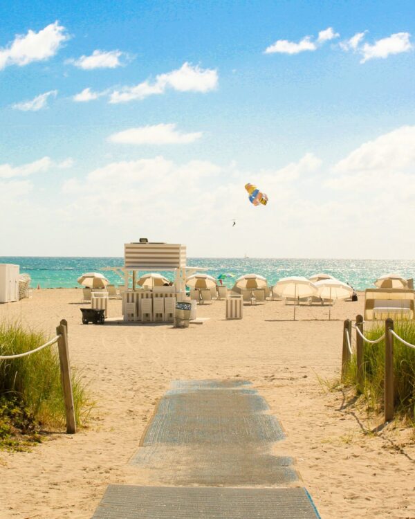 destin-access-miami-joel-de-vriend-PbyJbTJH9yY-unsplash